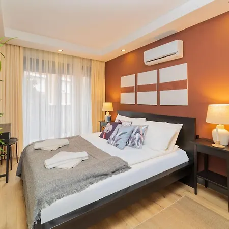 Sleek And Central In Muratpasa Appartamento Antalia